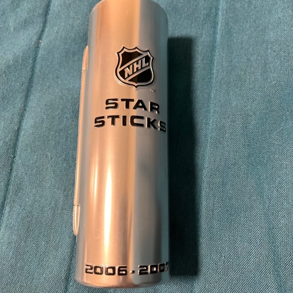 4 Mini Hockey Stick Collectibles - Picture 4 of 5
